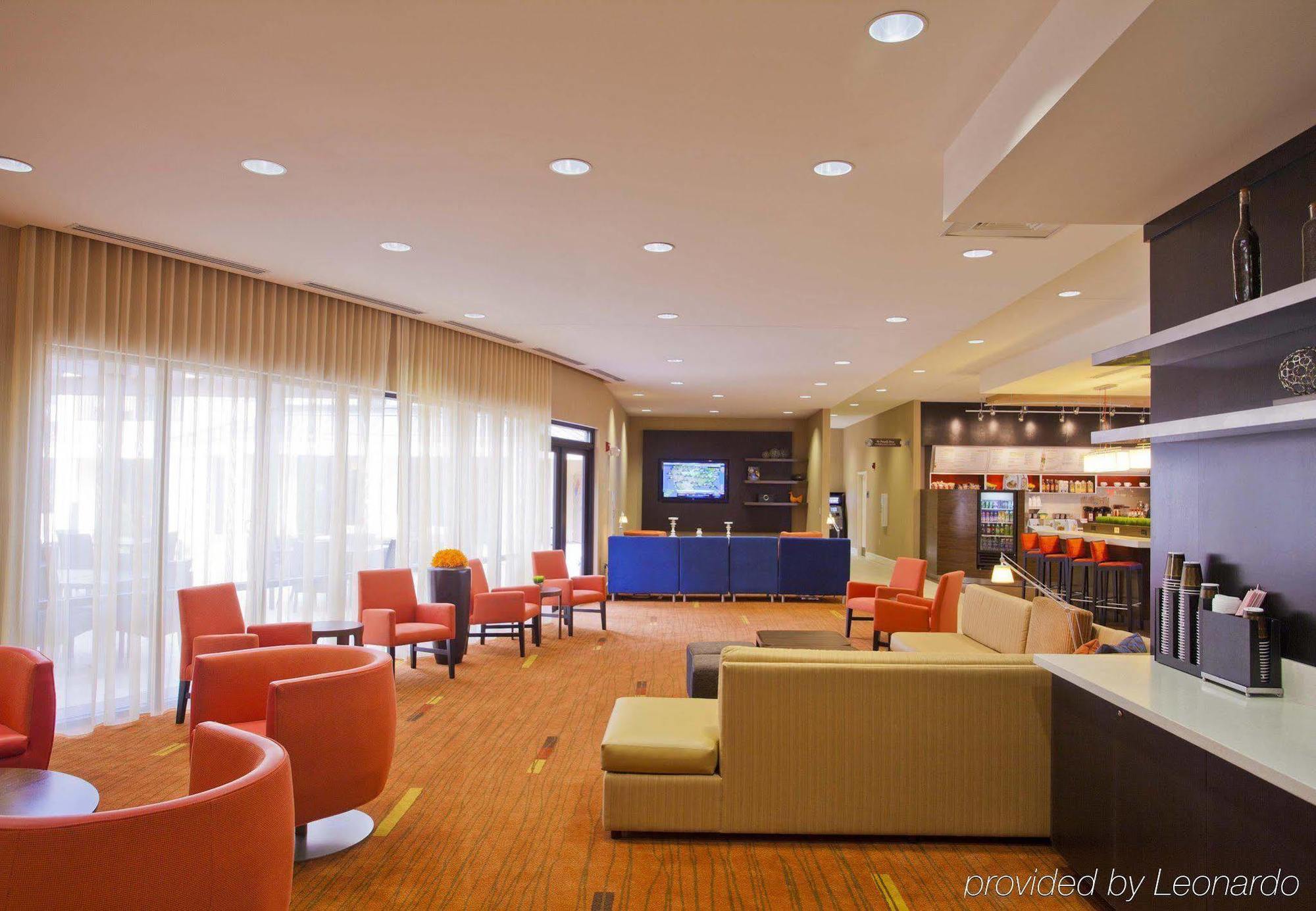 Courtyard Charlotte Airport North Hotel Ngoại thất bức ảnh